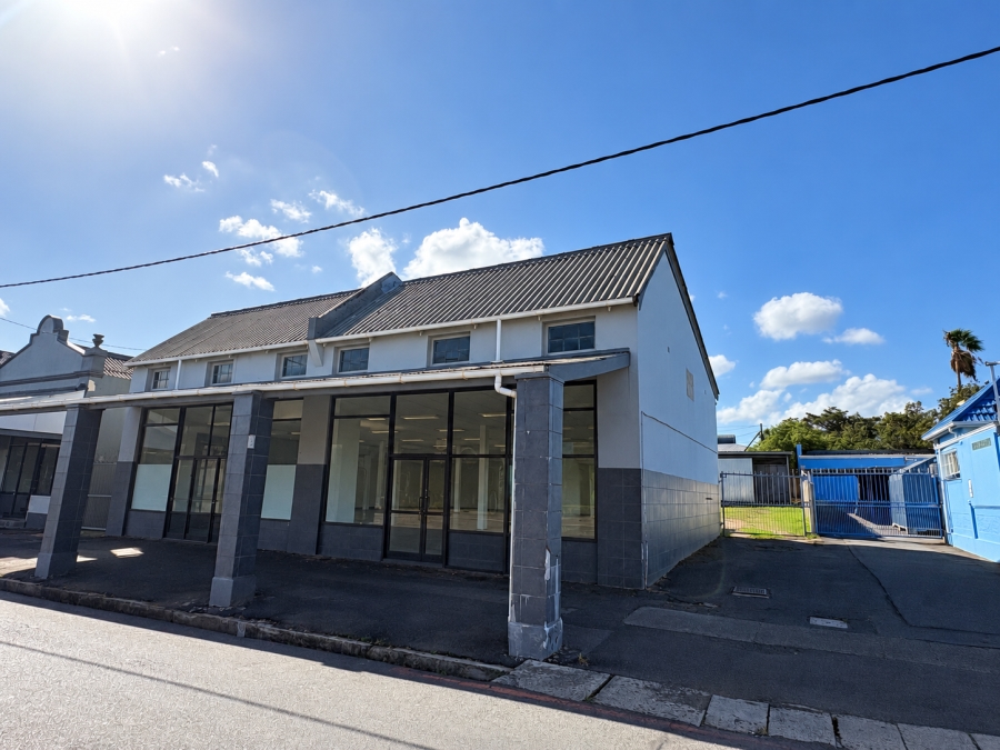 Commercial Property for Sale in Vincent Eastern Cape